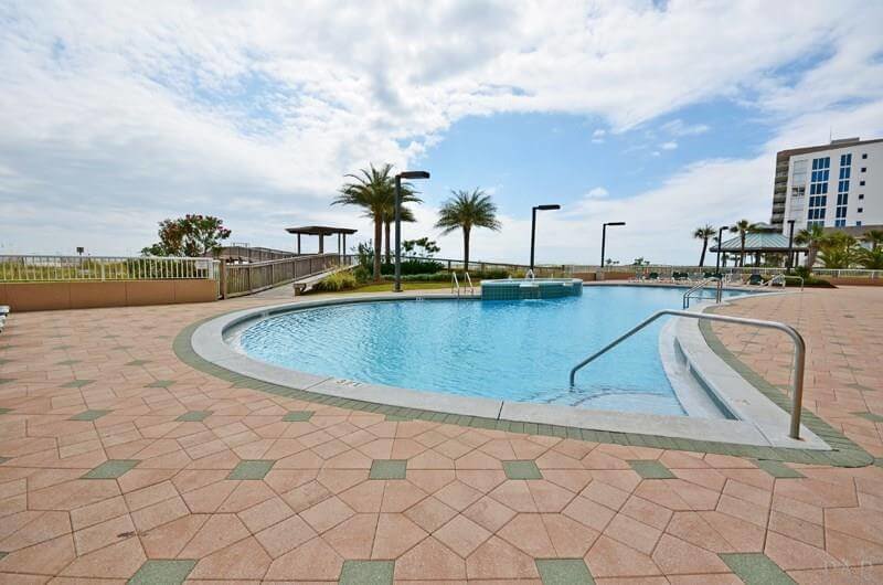 Spanish Key in Perdido Key outdoor pool and expansive sundeck